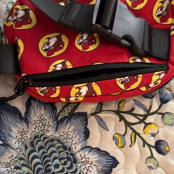 Bucc-ees belt bag - Picture 5 of 6